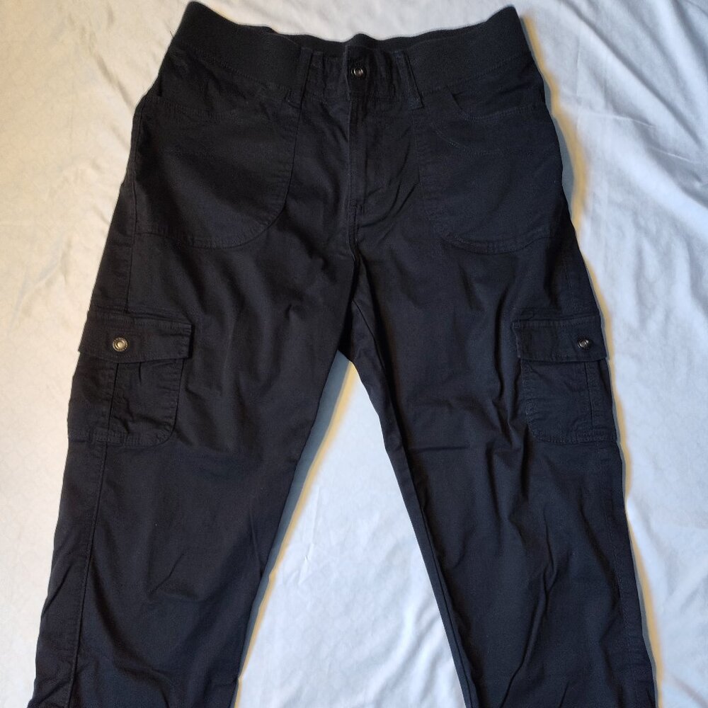 Lee Relaxed Fit Mid Rise cotton capris Black